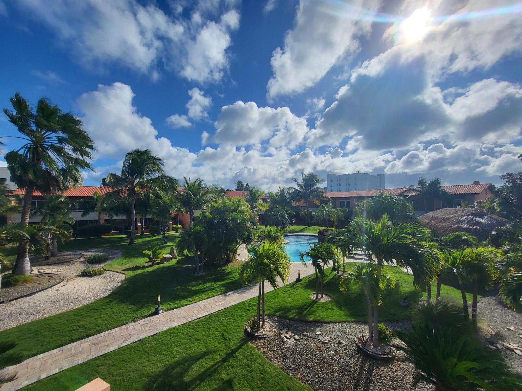 Eagle Beach Luxury House, Walking Distance To The Beach Palm Beach Eksteriør billede