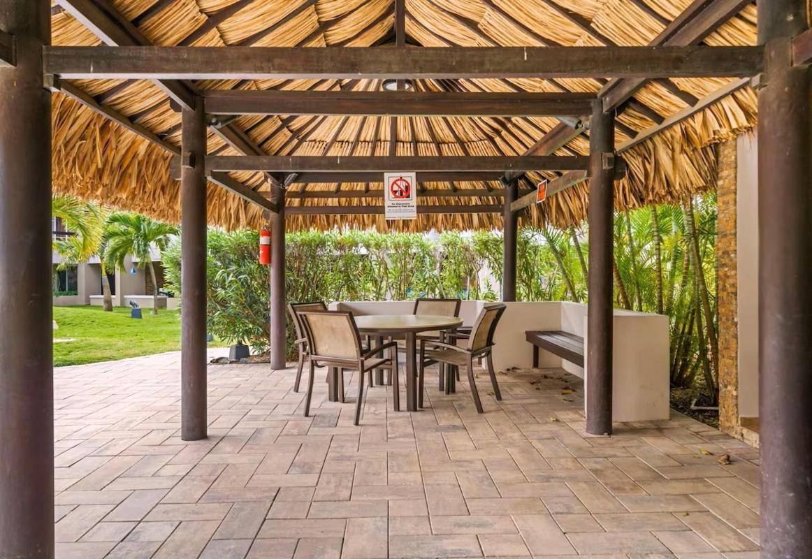 Eagle Beach Luxury House, Walking Distance To The Beach Palm Beach Eksteriør billede