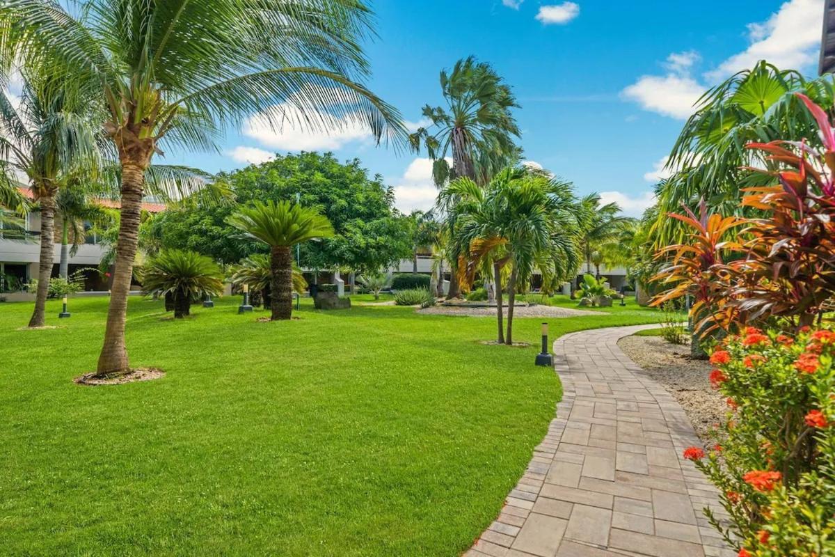 Eagle Beach Luxury House, Walking Distance To The Beach Palm Beach Eksteriør billede